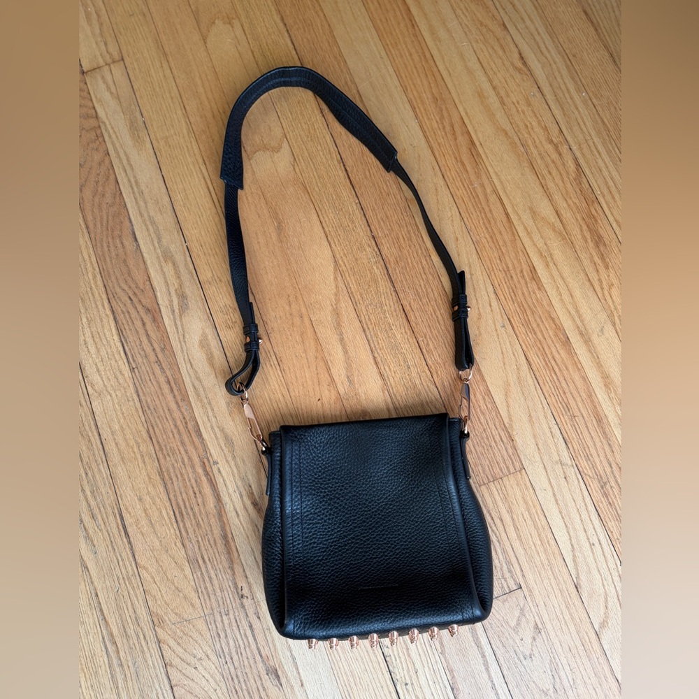 Alexander Wang purse bag in black pebbled leather with rose gold studs - Picture 2 of 16